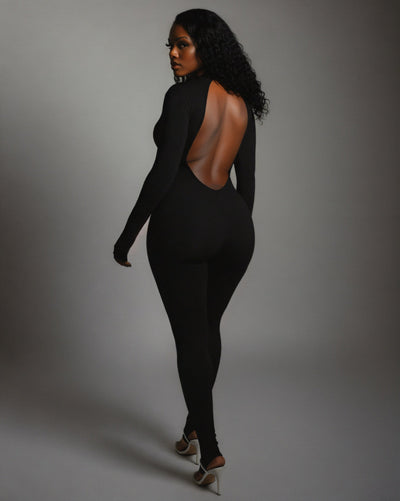 VEYONA Plunge Neck Long Sleeve Jumpsuit