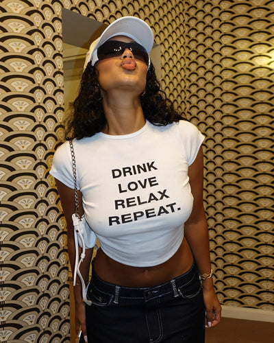 VERONICA Graphic Slogan Crop Top