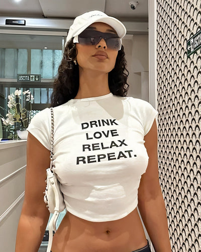 VERONICA Graphic Slogan Crop Top