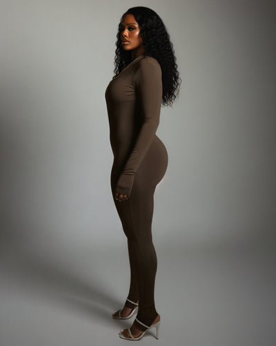 VEYONA Plunge Neck Long Sleeve Jumpsuit