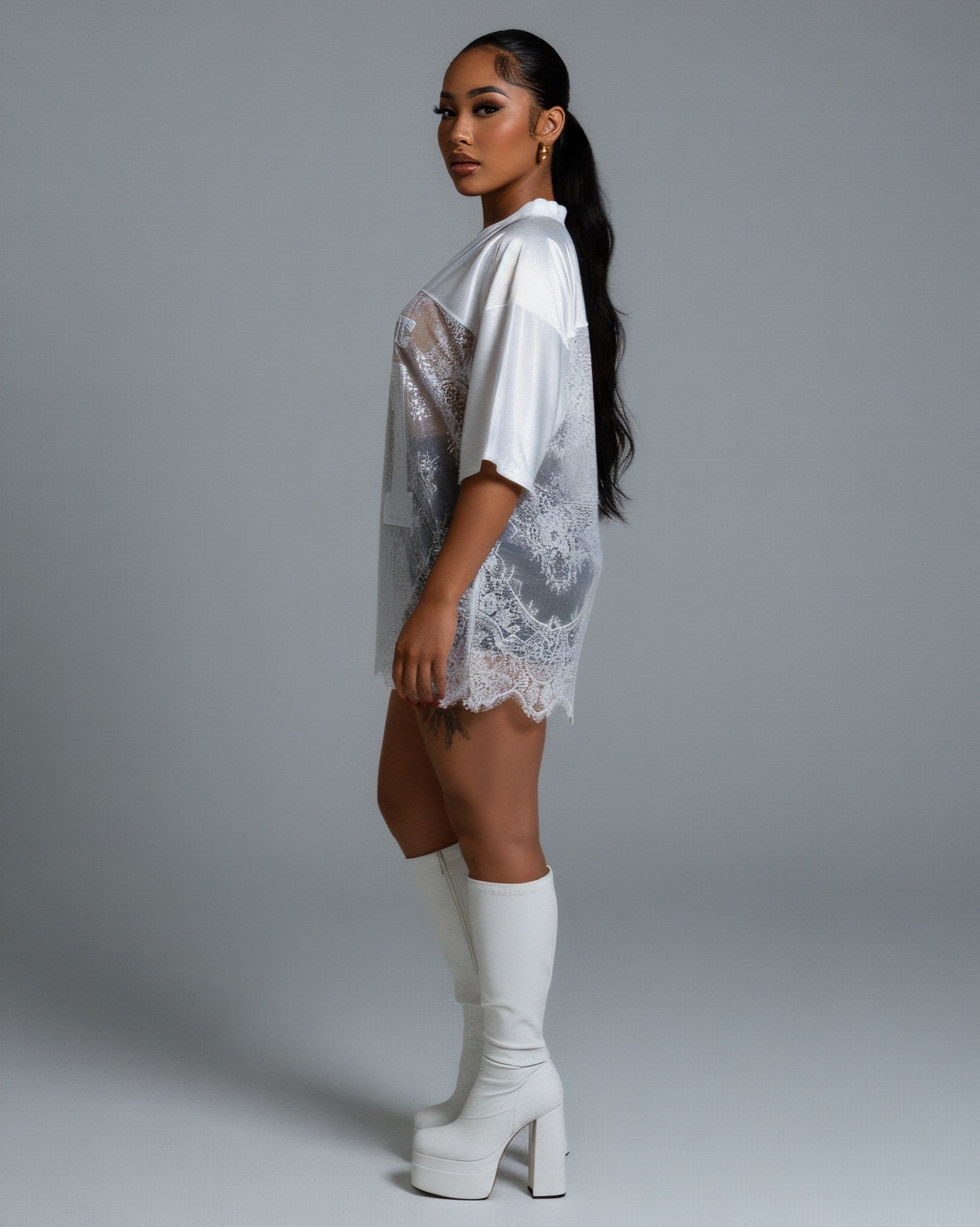 TAYLOR V-neck Oversized Lace Jersey Top