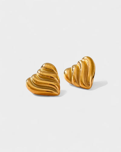 ZARENA Ruffle Heart Earrings