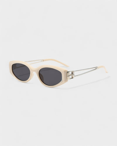 AKARI Modern Cateye Sunglasses with Geometric Arms