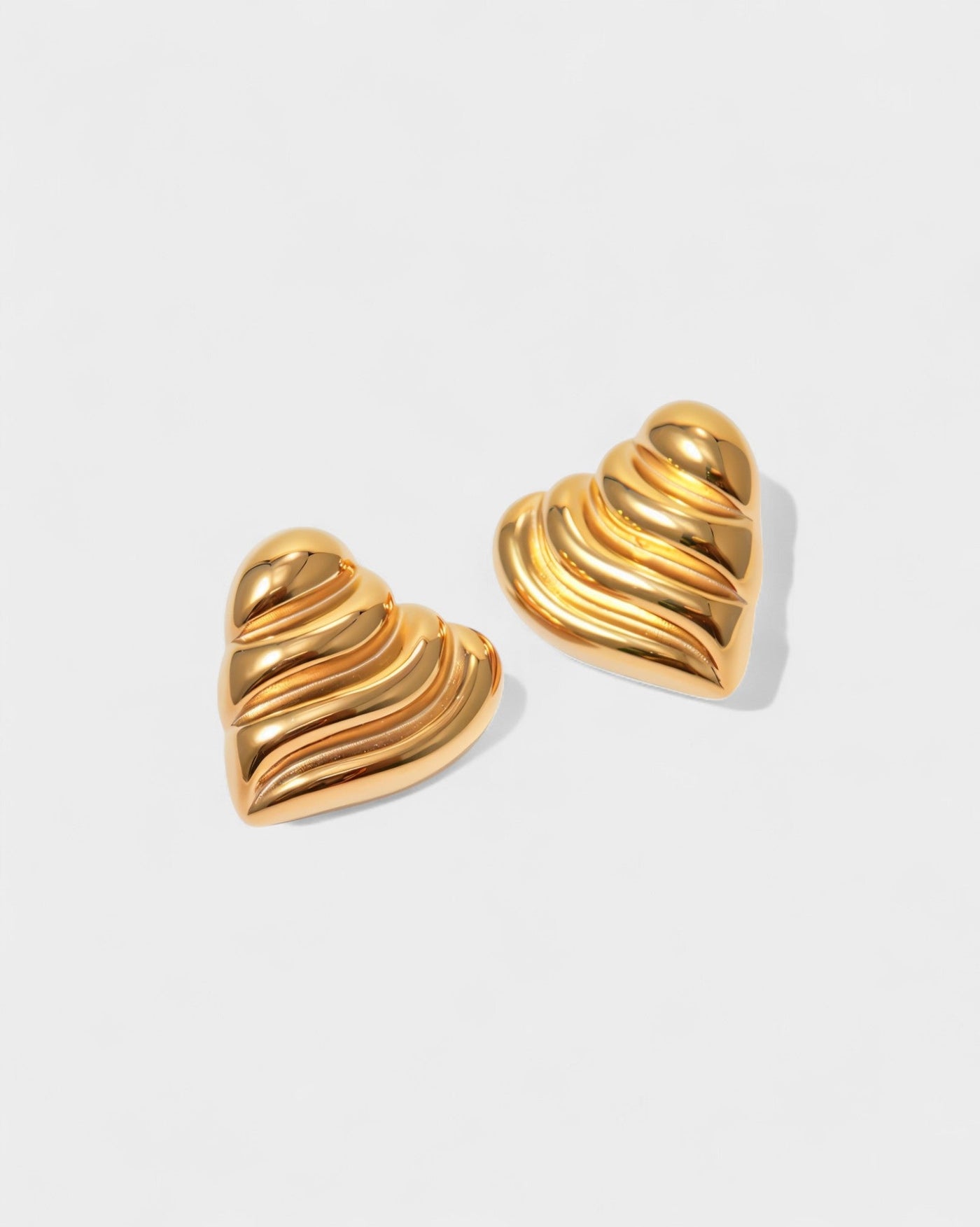 ZARENA Ruffle Heart Earrings